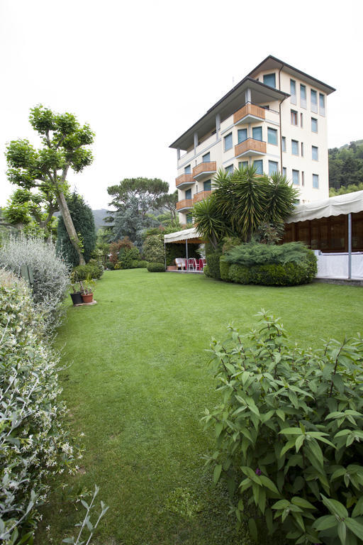 Grappolo D'Oro Hotell Pietrasanta Exteriör bild